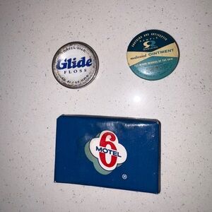 Vintage Collector 5 pc Lot Matches Ames holiday inn motel 6 soap glide floss tin